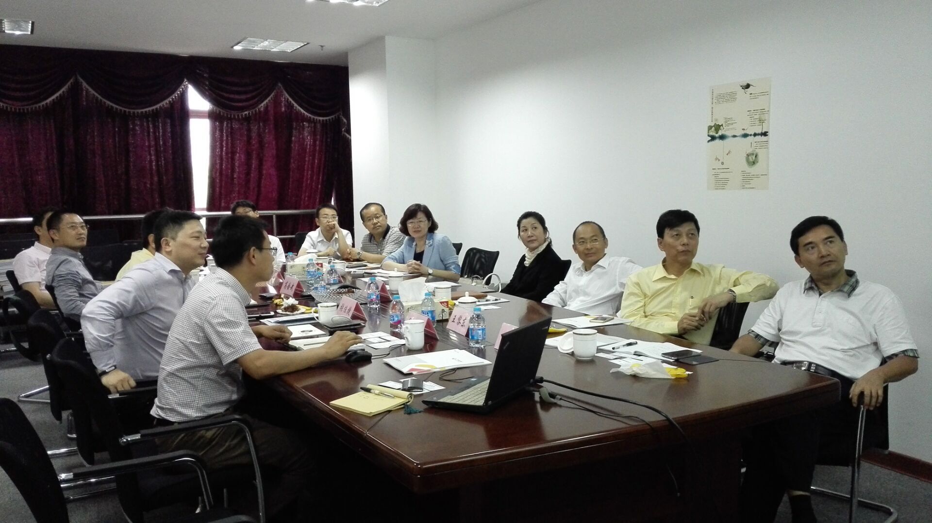 貴陽市委常委、副市長劉春成一行蒞臨中安科股份參觀訪問